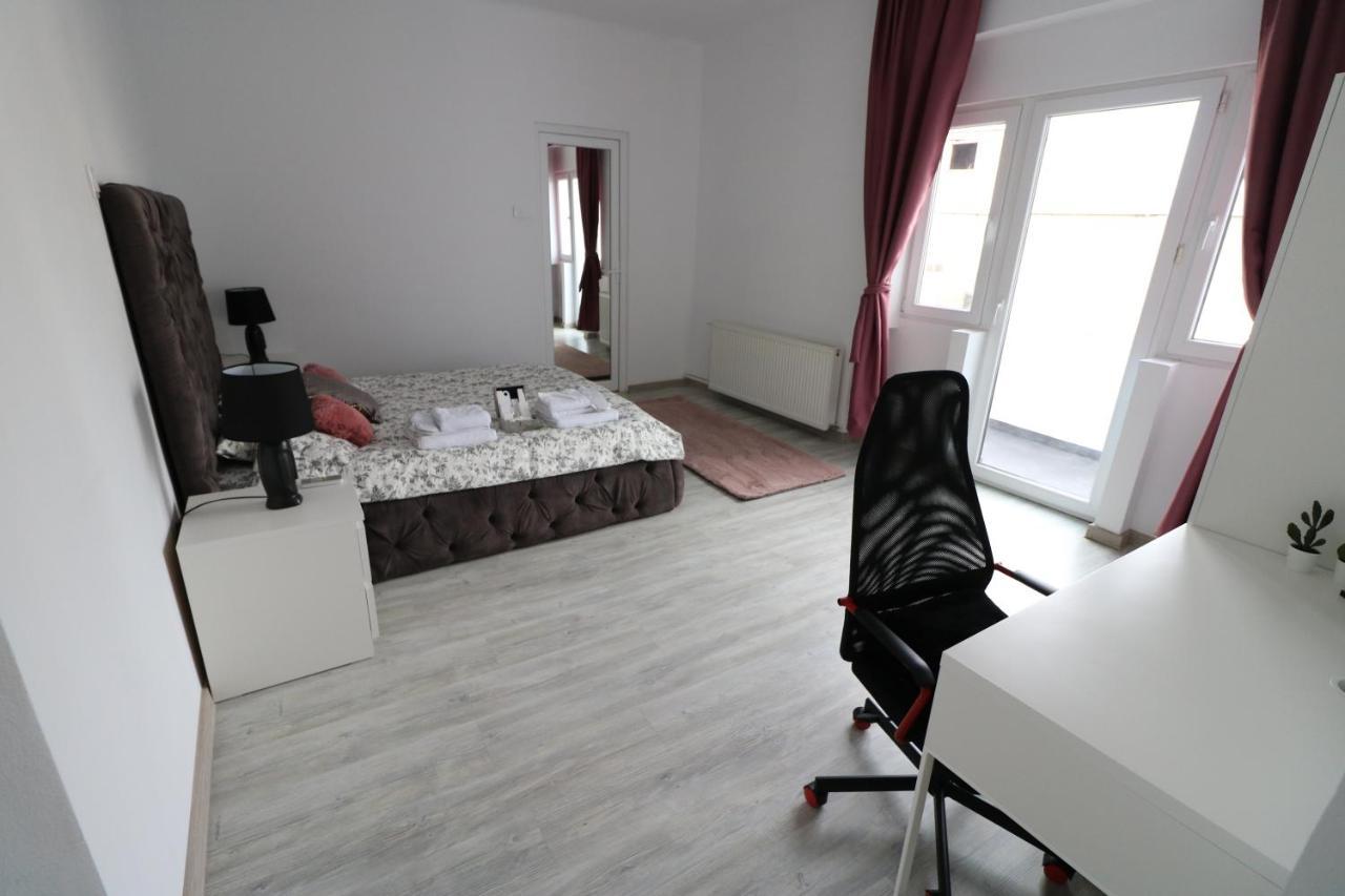Athenee Palace Apartment - Panoramic View Terrace & Balcony - Free Minibar Bucureşti Exterior foto