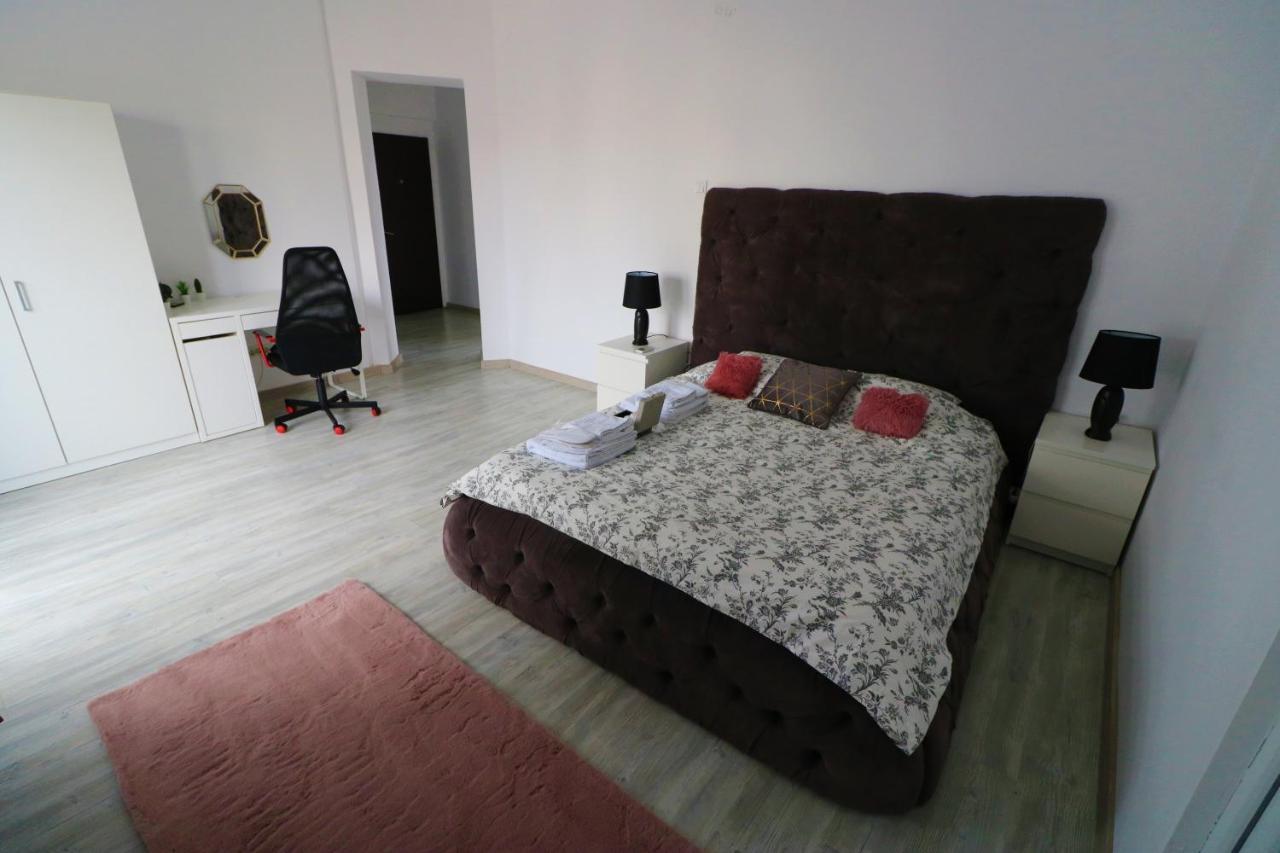 Athenee Palace Apartment - Panoramic View Terrace & Balcony - Free Minibar Bucureşti Exterior foto